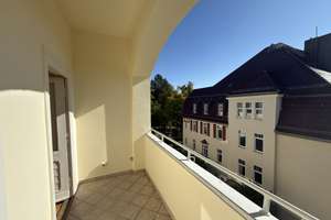 Genießen Sie Ihre wunderschöne Dachgeschosswohnung mit Sonnenbalkon in Berlin-Zehlendorf – Königstraße 31, 14163 Zehlendorf, Berlin – Vorschaubild 4