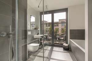Stilvoll wohnen unter freiem Himmel – Neubau mit zwei Dachterrassen. – Die vollständige Adresse der Immobilie erhältst du vom Anbieter., 22085 Uhlenhorst, Hamburg – Vorschaubild 4