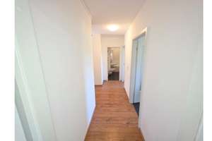 Frei! 2Zi Weststadt-Juwel Effizienz C: Fernwärme, Riesen-Balkon, Stellplatz, Möbliert – Lessingstr. 37b, 76135 Weststadt, Karlsruhe – Vorschaubild 9