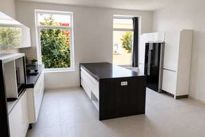 Kernsaniertes Mehrfamilienhaus auf Neubau-Niveau – kurzfristig fertigstellbar und ca. 113.000 € Jahr