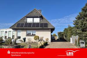 Exklusives Wohnidyll mit Schwimmteich