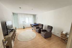 3-Zimmer möbilierte Wohnung in vielversprechender Lage in der Neu-Ulmer Stadtmitte