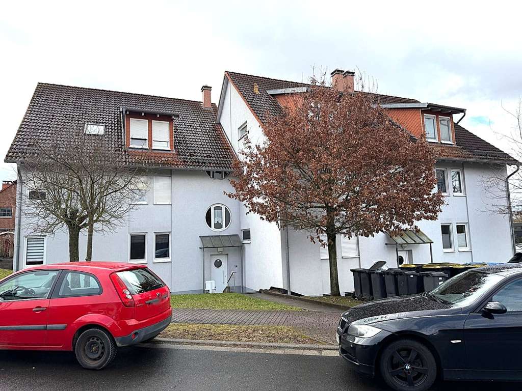 Immobilie in Bebra - Wohnung 1. OG mit 4 ZKB in beliebter Lage von Bebra ! - Bild 1