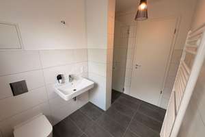 Moderne 4-Zimmer-Erdgeschosswohnung mit großer Terrasse und exklusivem Garten in Schönefeld – Alfred-Döblin-Allee 38, 12529 Schönefeld – Vorschaubild 26