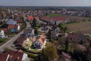 Einzigartiges SPLIT-LEVEL-Architektenhaus im BAUERNHAUS-Stil und ruhigem Garten / v. PRIVAT – Die vollständige Adresse der Immobilie erhältst du vom Anbieter., 85241 Hebertshausen – Vorschaubild 34