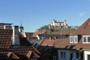 Wohlfühl 5-Zimmer-Dachatelier Wohnung mit Loggia und Einbauküche – 97070 Altstadt, Würzburg – Vorschaubild 9