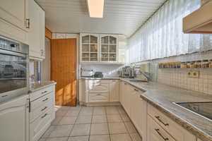 Exquisite Villa mit Schwimmbad in Traumlage von Reutlingen – Reutlingen (Kreis) – Vorschaubild 19