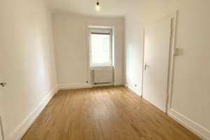 ** FREIE ALTBAUWOHNUNG IN TOP-LAGE ** – 70190 Ostheim, Stuttgart – Vorschaubild 3