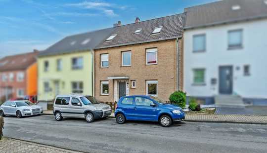 Bild von Reihenmittelhaus mit Doppelcarport auf Eigentumsgrundstück nahe Klinikum! Mein Haus = Mein Makler!