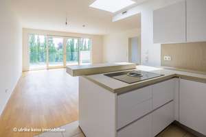 Darüber nur der Himmel! Sonniger Balkon mit Blick zum Park! Textilviertel! Holzböden! EBK! – Am Schäfflerbach 1a, 86153 Am Schäfflerbach, Augsburg – Vorschaubild 7