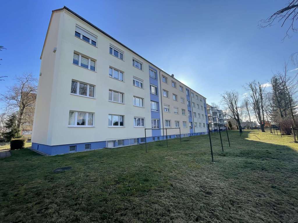 Immobilie in Rötha - Schöne 2-Raum Eigentumswohnung mit großem Bad im 1 Obergeschoss in Rötha zu verkaufen. - Bild 1