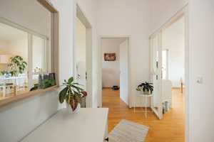 Wohnen im Grünen – 3-Zimmer-Wohnung in familienfreundlicher Lage – München (Kreis) – Vorschaubild 2