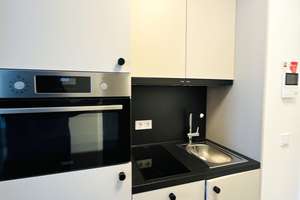 Direkt in Adlershof! Möbliertes Studio mit Balkon und EBK! – Glienicker Weg 136, 12489 Adlershof, Berlin – Vorschaubild 5
