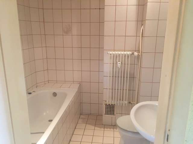 "EG-Wohnung inclusive Stellplatz und Balkon mit angrenzenden Gartenfläche zu verkaufen!", Bochum – Bild 4