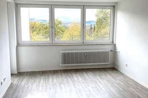 Bezugsfrei. Frisch renoviert. Bereit. / Available now. Renovated. Ready for you. – Weidenstraße 9, 59872 Meschede – Vorschaubild 4