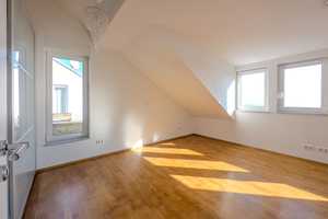 ++Ruhe, Sonne und Fernblick++
Modernes Architektenhaus in 1A Villenlage
Kelkheim-Ruppertshain – Hochtaunuskreis – Vorschaubild 12