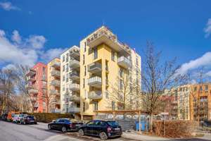 Helle 2-Zimmer-Wohnung mit offener Küche und Balkon!