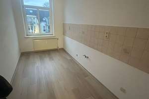 Neue Einbauküche! Große 3-Zimmer mit neuem Laminat und Wannenbad in guter Lage! – Olbernhauer Straße 22, 9125 Altchemnitz, Chemnitz – Vorschaubild 13