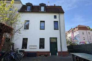 Mehrfamilienhaus mit drei Wohneinheiten und zusätzlichem Bebauungspotenzial – Die vollständige Adresse der Immobilie erhältst du vom Anbieter., 4229 Kleinzschocher, Leipzig – Vorschaubild 3