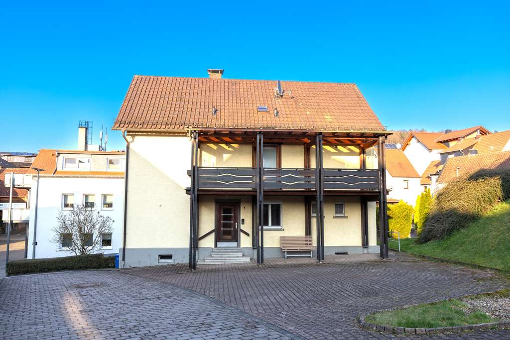 Immobilie in Gelnhausen - Freistehendes Einfamilienhaus in ruhiger Wohnlage der Barbarossastadt - Bild 3