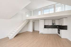Besonderes Wohngefühl: 2-Zimmer-Wohnung mit Galerie und Dachterrasse – Erstbezug nach Sanierung