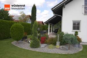Ruhig gelegenes Einfamilienhaus mit Traumgarten, Doppelgarage & PV-Anlage in Aholfing – Die vollständige Adresse der Immobilie erhältst du vom Anbieter., 94345 Aholfing – Vorschaubild 7