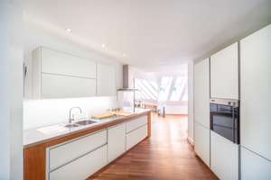 KENSINGTON - Exklusiv - Komfort trifft Exklusivität – Dachgeschoss mit Liftzugang – Die vollständige Adresse der Immobilie erhältst du vom Anbieter., 81479 Solln, München – Vorschaubild 8