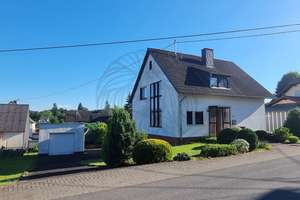 Westerburg-Stadtteil: Einfamilienhaus mit schönem Grundstück – Die vollständige Adresse der Immobilie erhältst du vom Anbieter., 56457 Westerburg – Vorschaubild 1