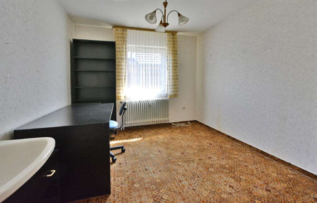 Immobilie in Wolfhagen - Einfamilienhaus mit herrlichem Garten, gute Lage Wolfhagen - Bild 13