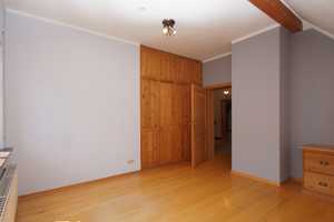 * SPACIOUS * CHARMING * COUNTRY-SIDE LIVING * 
ca. 220 m², 5 Bed, 2.5 Bath, 3 Garage – Rheingau-Taunus-Kreis – Vorschaubild 24