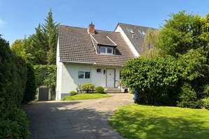 Bezugsfrei!!
Familien-Einfamilienhaus mit Traumgarten – sonnige Top-Lage am Ippendorfer Sonnenhang! – Die vollständige Adresse der Immobilie erhältst du vom Anbieter., 53127 Ippendorf, Bonn – Vorschaubild 15