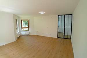 Frisch sanierte 2,5-Raum-Wohnung in ruhiger Lage – Radeberger Str. 26, 1328 Weißig, Dresden – Vorschaubild 2