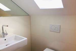 Dachmaisonette in Villa mit parkähnlichen Garten – Die vollständige Adresse der Immobilie erhältst du vom Anbieter., 65187 Biebrich, Wiesbaden – Vorschaubild 13