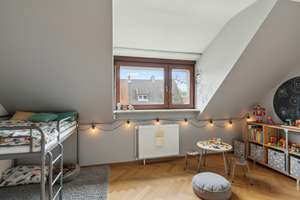 Ruhig gelegenes Reihenhaus mit guter Raumaufteilung und Ausbaupotential – Die vollständige Adresse der Immobilie erhältst du vom Anbieter., 28259 Kirchhuchting, Bremen – Vorschaubild 3