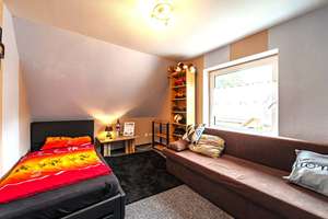 Modernisiertes Zweifamilienhaus in ruhiger Lage – Die vollständige Adresse der Immobilie erhältst du vom Anbieter., 26209 Hatten – Vorschaubild 23