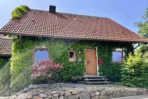 Gepflegtes Haus mit fünf Zimmern und Einbauküche in St. Peter, Sankt Peter – Breisgau-Hochschwarzwald (Kreis) – Vorschaubild 2