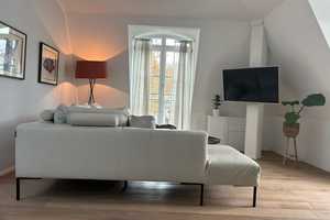 KAPITALANLAGE od. EIGENHEIM: Stilvolle & helle 3-Zimmer-Dachgeschosswohnung mit Balkon in Harlaching – München – Vorschaubild 4