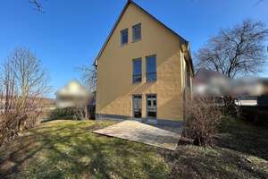 Gepflegte Doppelhaushälfte in Großschwabhausen – Wohnen zwischen Weimar & Jena – Die vollständige Adresse der Immobilie erhältst du vom Anbieter., 99441 Großschwabhausen – Vorschaubild 2