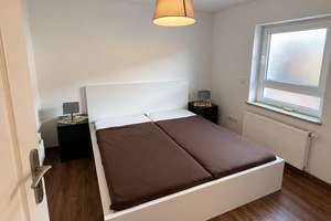 Kernsaniertes Reihenendhaus mit Kamin, Garten und viel Platz auf vier Etagen – 90616 Neuhof an der Zenn – Vorschaubild 8