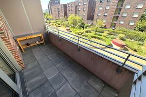 2-Zi.-Traumwohnung am Fuße der EZB mit 2 Balkonen und TG-Stellplatz – 60314 Ostend, Frankfurt am Main – Vorschaubild 14