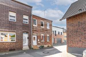 Sanierungsobjekt für kreative Köpfe – Handwerker aufgepasst! Einfamilienhaus in Bedburg.
