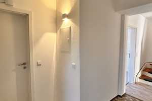 Erstbezug nach Sanierung: Stilvolle 5-Zimmer-Reihenhaus in Köln Holweide – Zillesraße 39, 39, 51067 Köln – Vorschaubild 6