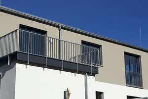 Wohnen mit Charakter: Exklusive Dachwohnung in Versbach