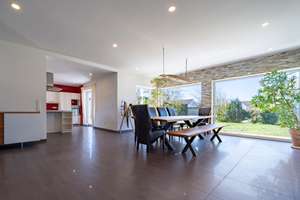 Exklusives Familienhaus mit Galerie und sonniger Terrasse – Die vollständige Adresse der Immobilie erhältst du vom Anbieter., 35085 Ebsdorfergrund – Vorschaubild 7