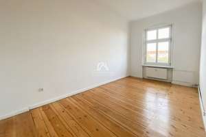 DIREKT AM BOXI | 2 ZIMMER MIT BALKON | VORDERHAUS | 4.OG OHNE AUFZUG | PROVISIONSFREI – Krossener Straße 21, 10245 Friedrichshain, Berlin – Vorschaubild 3