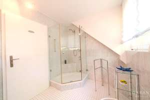 Stilvolle Atelier-Dachgeschosswohnung in begehrter Isarnähe von München-Solln – Die vollständige Adresse der Immobilie erhältst du vom Anbieter., 81479 Solln, München – Vorschaubild 7