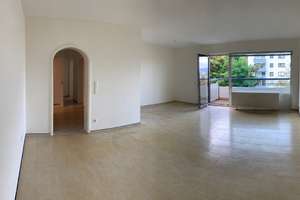 Gepflegte 3-Zimmer-Wohnung mit Balkon, Aufzug und Tiefgarage in Koblenz-Metternich - provisionsfrei – Am Brünnchen 2, 56072 Metternich, Koblenz – Vorschaubild 2