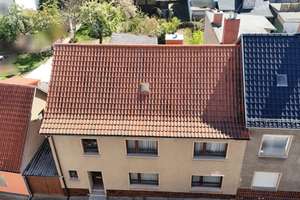 Platz für die ganze Familie – Zweifamilienhaus zentral und ruhig gelegen

 – Die vollständige Adresse der Immobilie erhältst du vom Anbieter., 39288 Burg – Vorschaubild 1