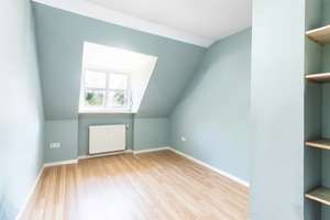 Ideale Kapitalanlage: Großzügige 3,5-Zimmer-Dachgeschosswohnung mit PKW-Stellplatz in Wellingdorf – Die vollständige Adresse der Immobilie erhältst du vom Anbieter., 24148 Wellingdorf, Kiel – Vorschaubild 6