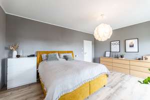 Exklusives Zuhause mit Pool & Garten in Tegernheim – Die vollständige Adresse der Immobilie erhältst du vom Anbieter., 93105 Tegernheim – Vorschaubild 11